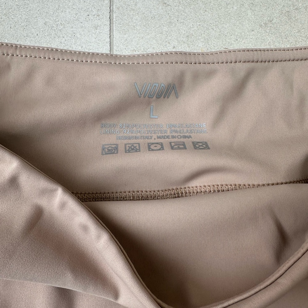 Super stretchy tan color golf/tennis/pickleball skirt Size Large - Picture 2 of 6